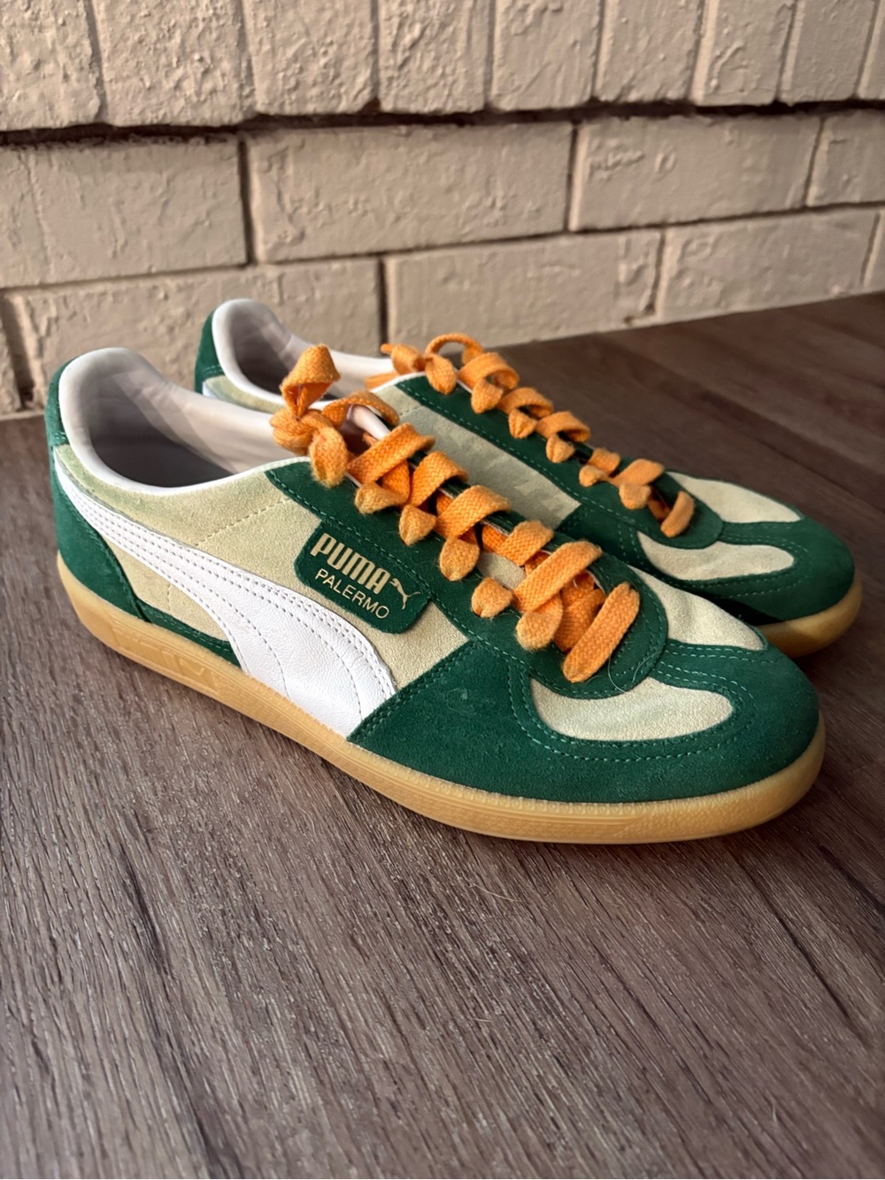 PUMA Palermo women’s Green & White Suede Sneakers